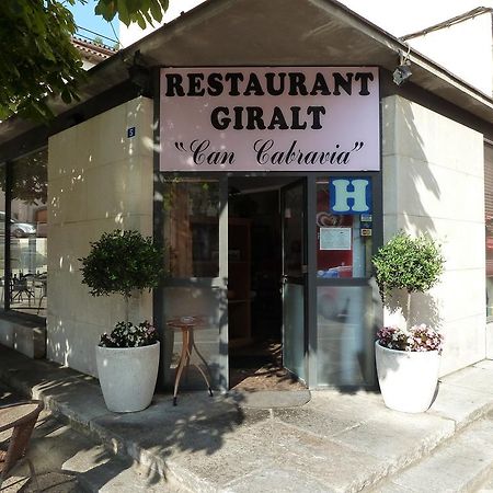 Restaurant Fonda Giralt Hotel Amer Bagian luar foto